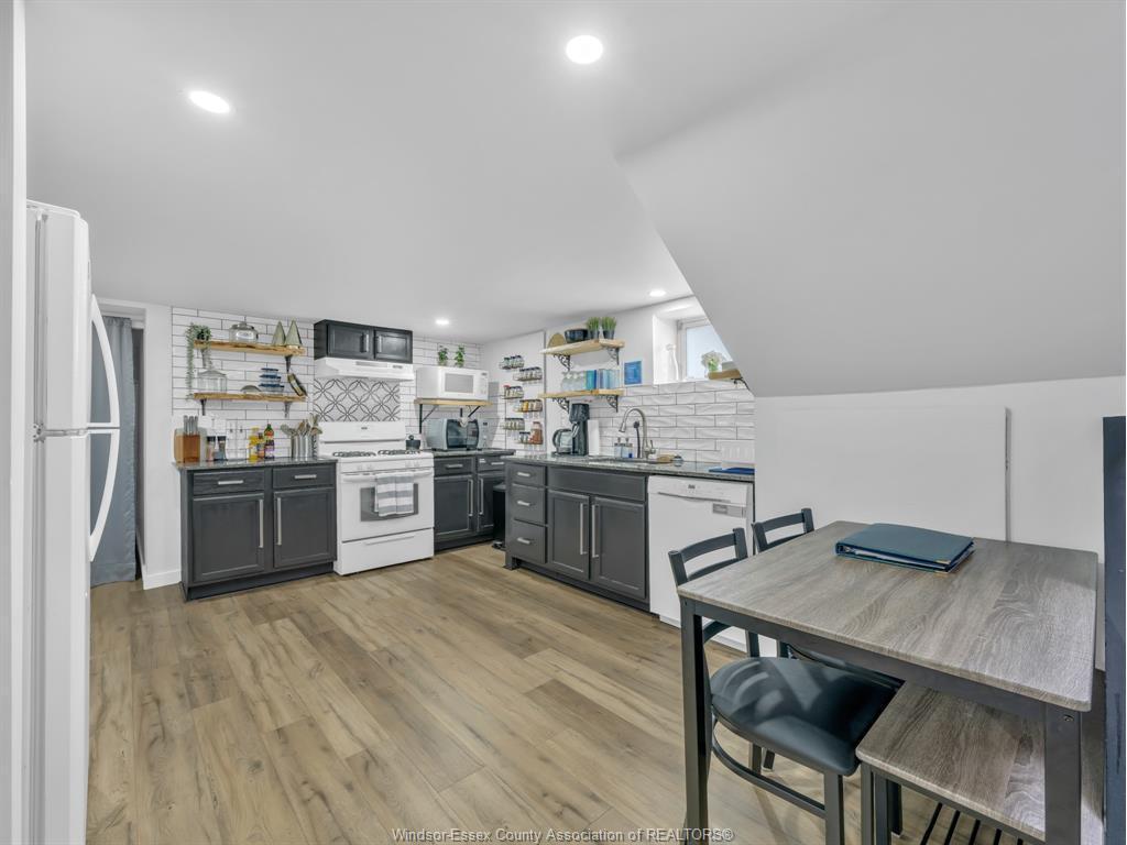 Lower Unit-1029 Parent, Windsor, ON