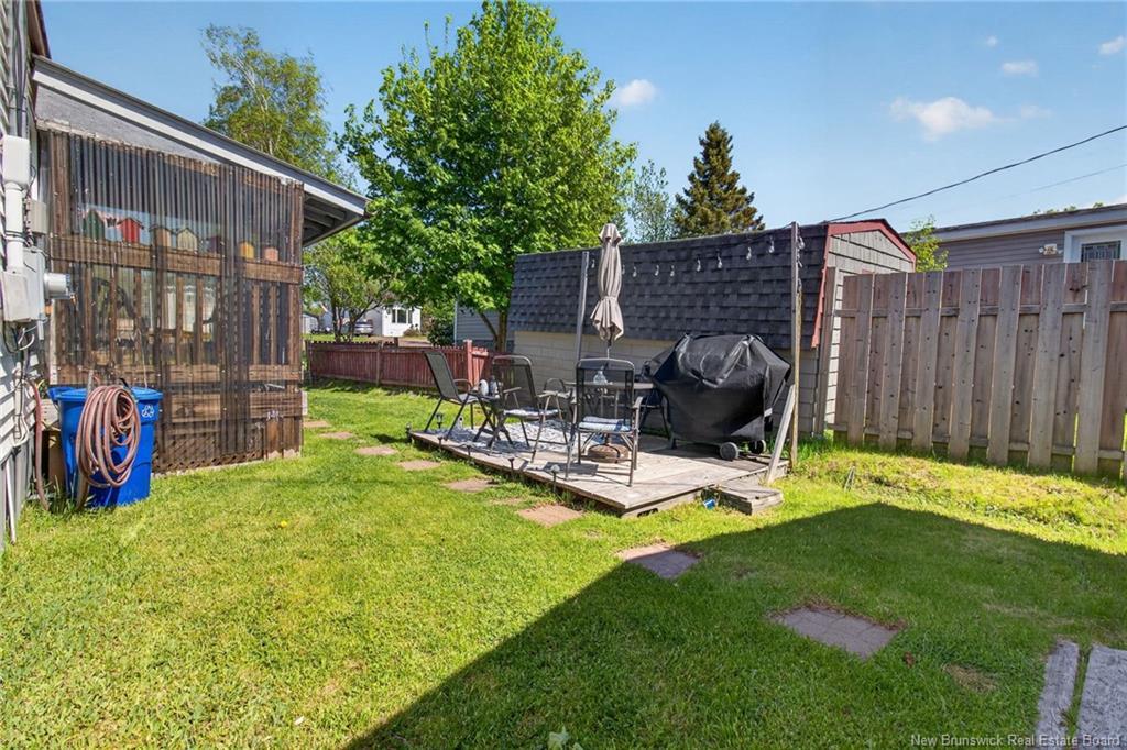 16 Tait Cres, Lakeville, NB