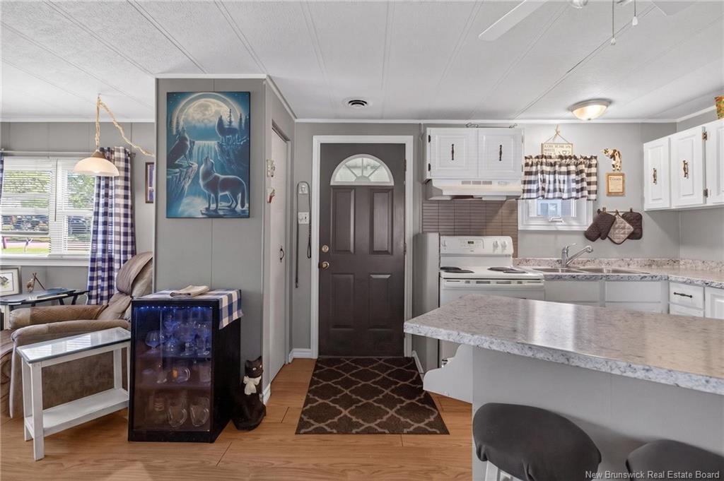 16 Tait Cres, Lakeville, NB