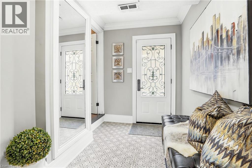 149 Miller Drive, Ancaster, ON - Indoor Photo Showing Other Room