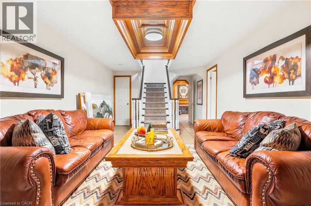 149 Miller Drive, Ancaster, ON - Indoor Photo Showing Living Room