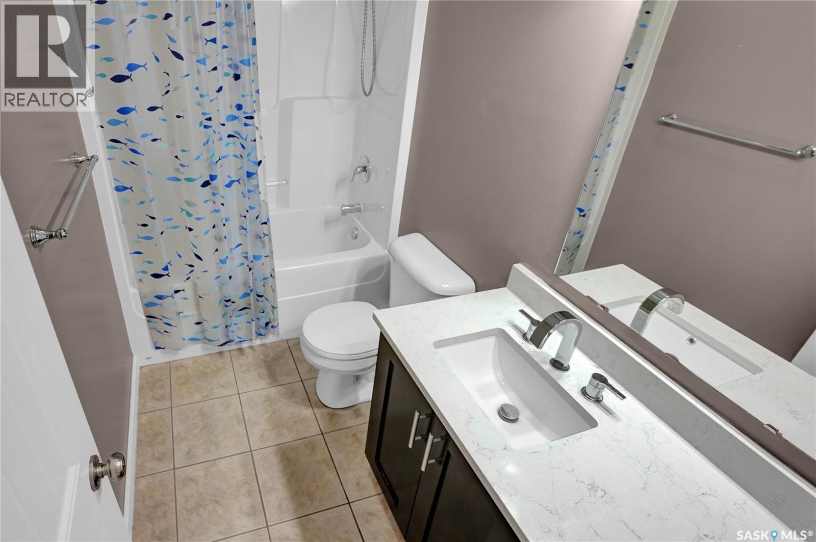 121 Everton Crescent, Moose Jaw, SK - Indoor Photo Showing Bathroom