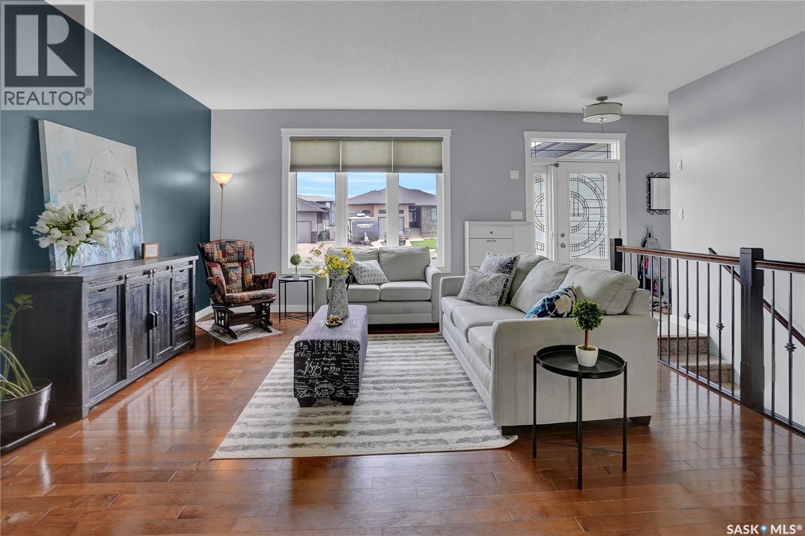 121 Everton Crescent, Moose Jaw, SK - Indoor Photo Showing Living Room