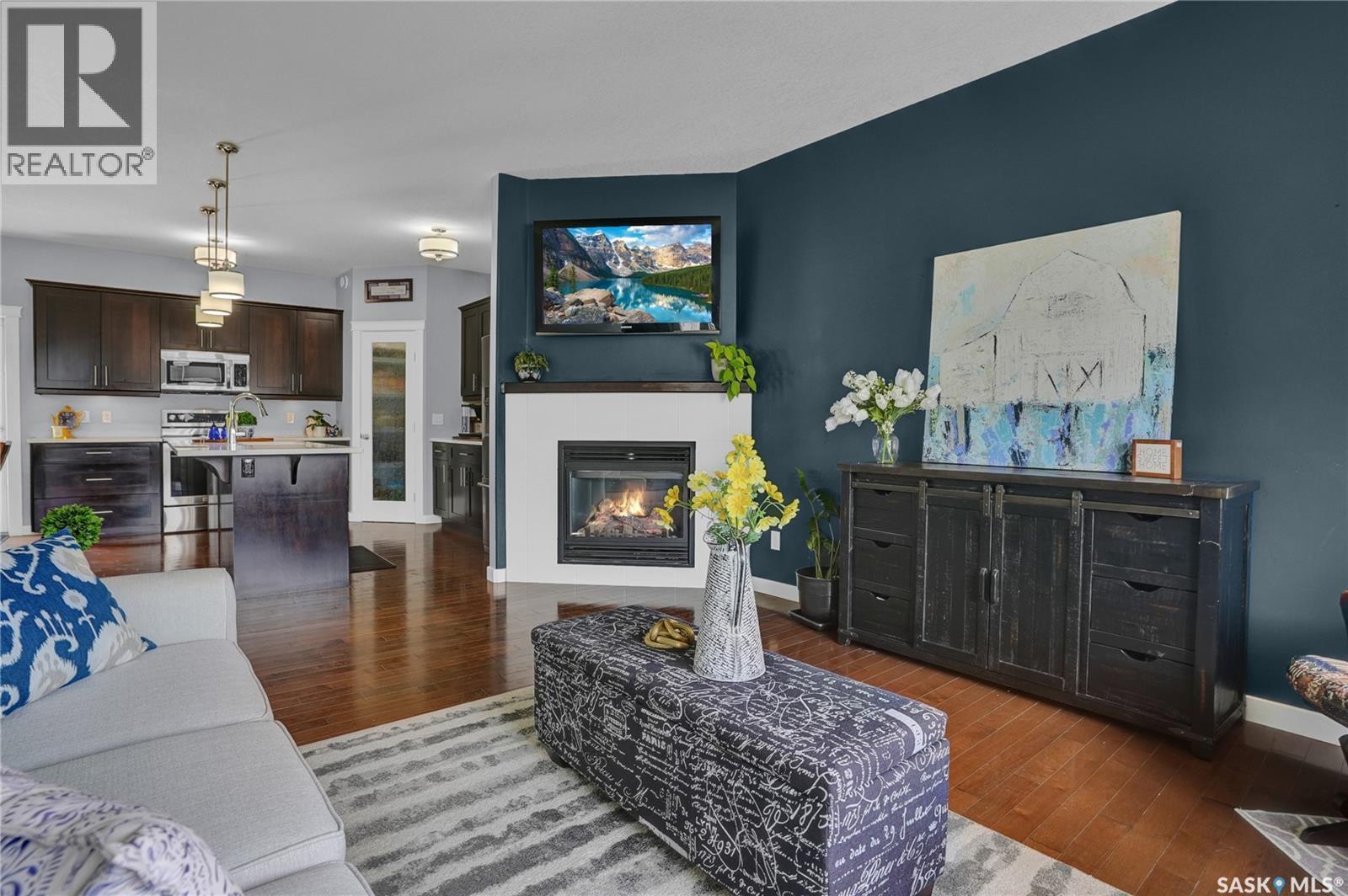 121 Everton Crescent, Moose Jaw, SK - Indoor Photo Showing Living Room With Fireplace