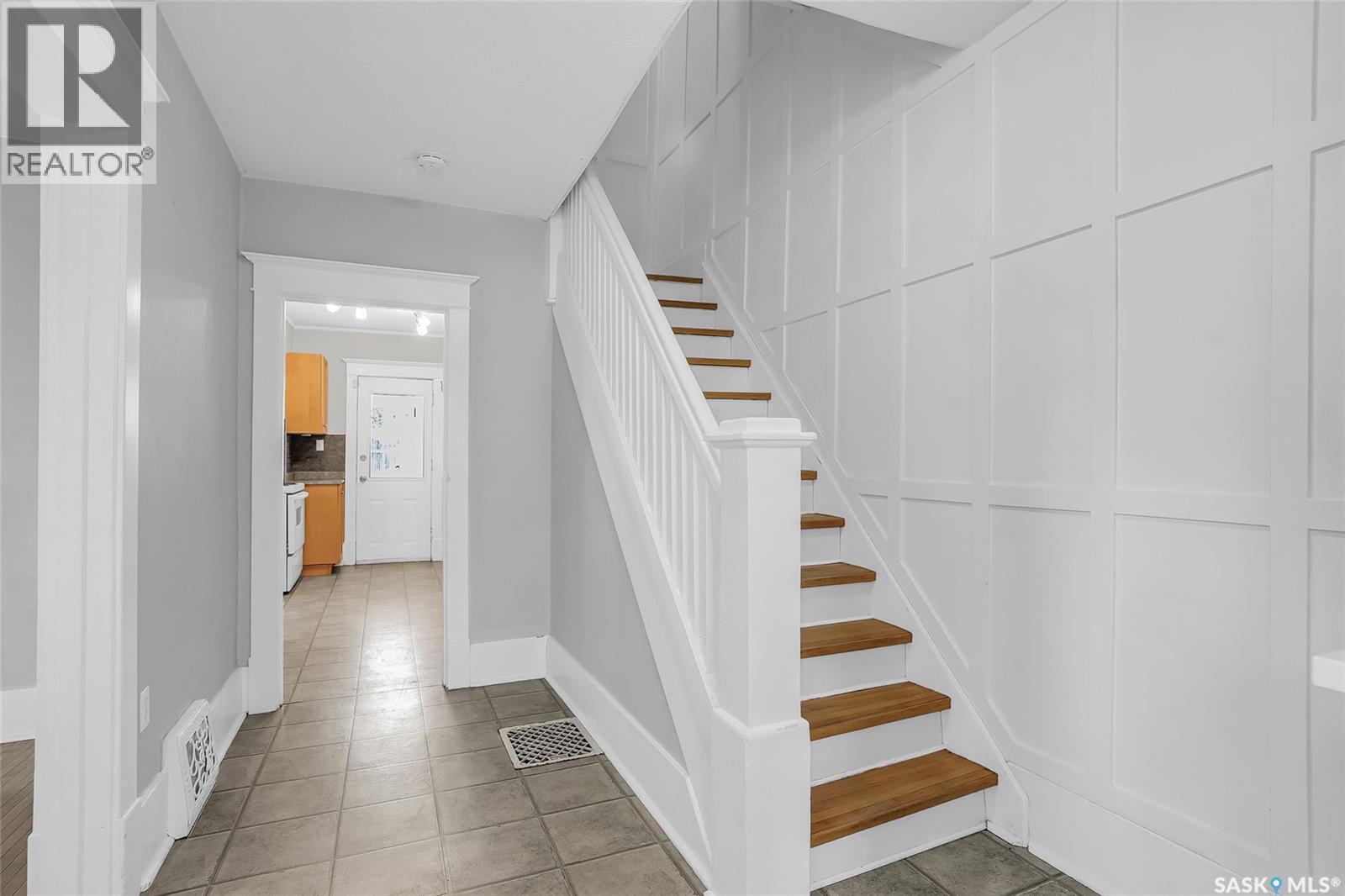 524 7Th Street E, Saskatoon, SK - Indoor Photo Showing Other Room