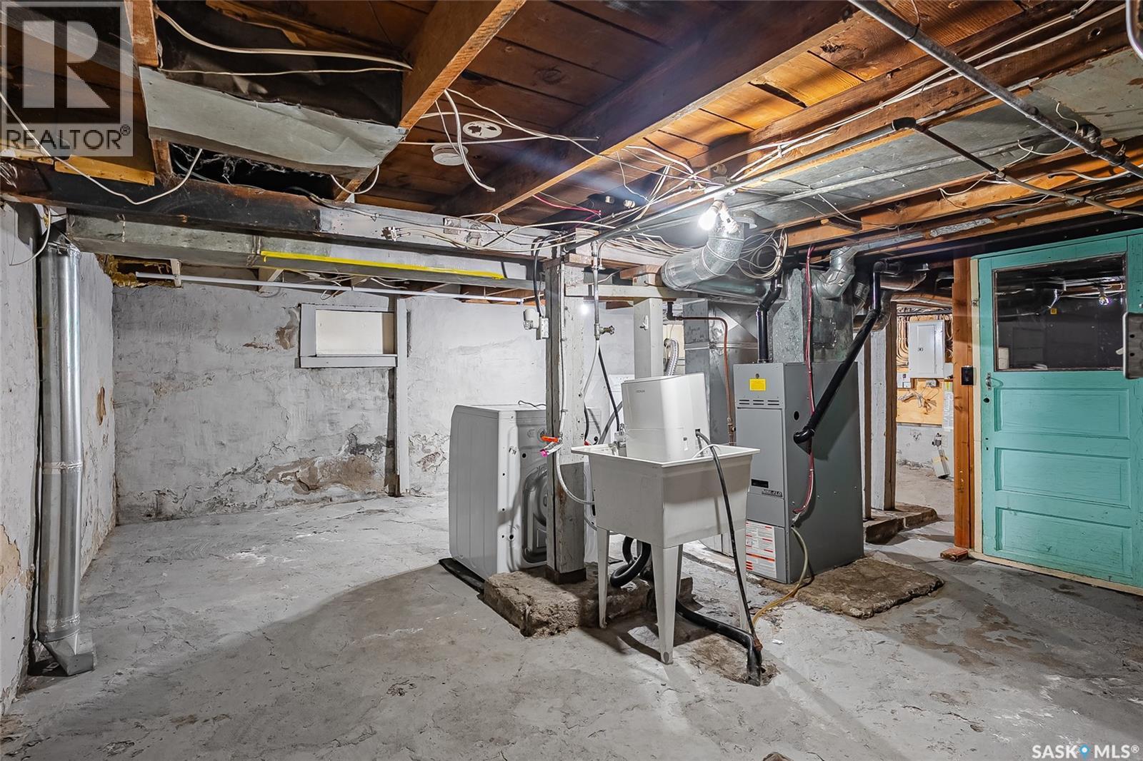 524 7Th Street E, Saskatoon, SK - Indoor Photo Showing Basement
