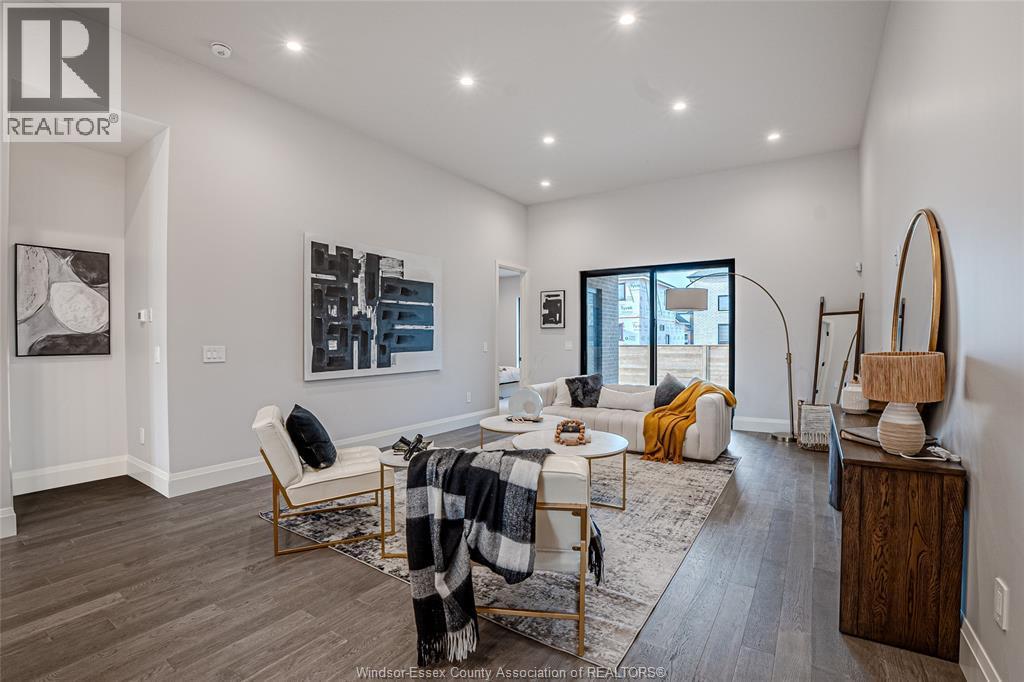 668 Lily Mac Boulevard, Windsor, ON - Indoor