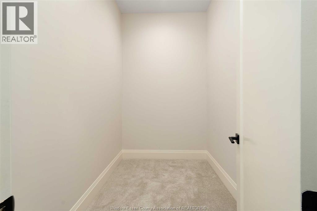 668 Lily Mac Boulevard, Windsor, ON - Indoor Photo Showing Other Room