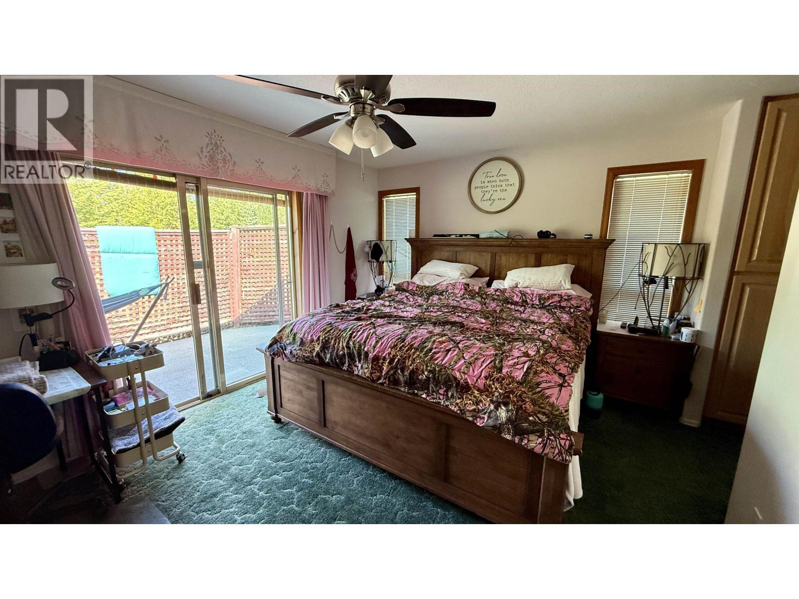 7364 Watch Lake Road, Lone Butte, BC - Indoor Photo Showing Bedroom