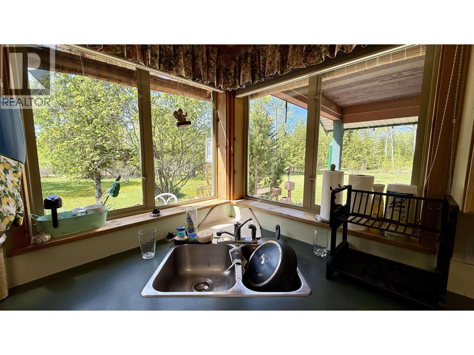 7364 Watch Lake Road, Lone Butte, BC - With Exterior