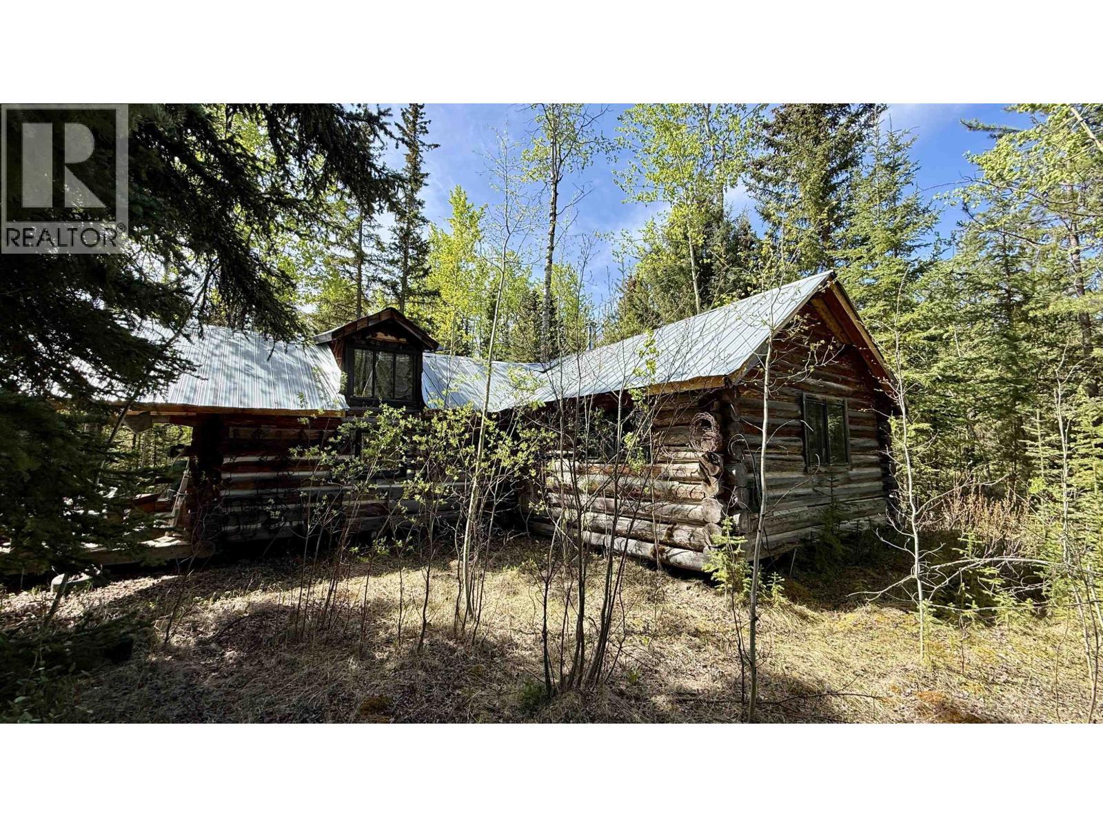 7364 Watch Lake Road, Lone Butte, BC - Outdoor