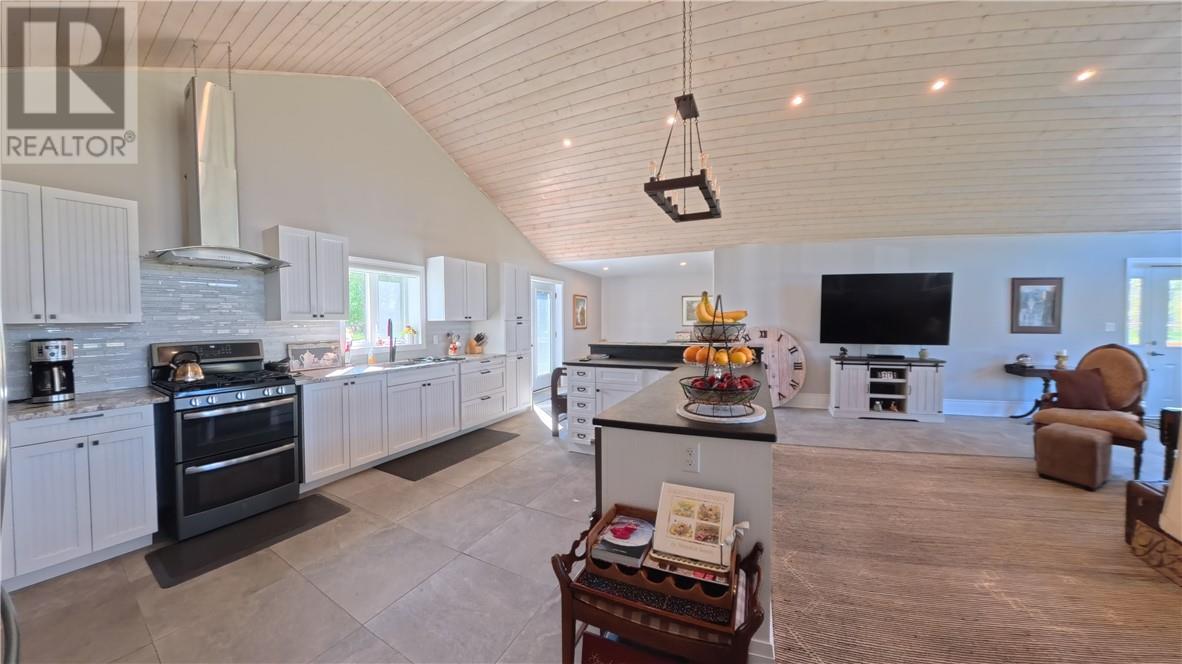 14 Maplewood Trail, Kagawong, ON - Indoor Photo Showing Kitchen