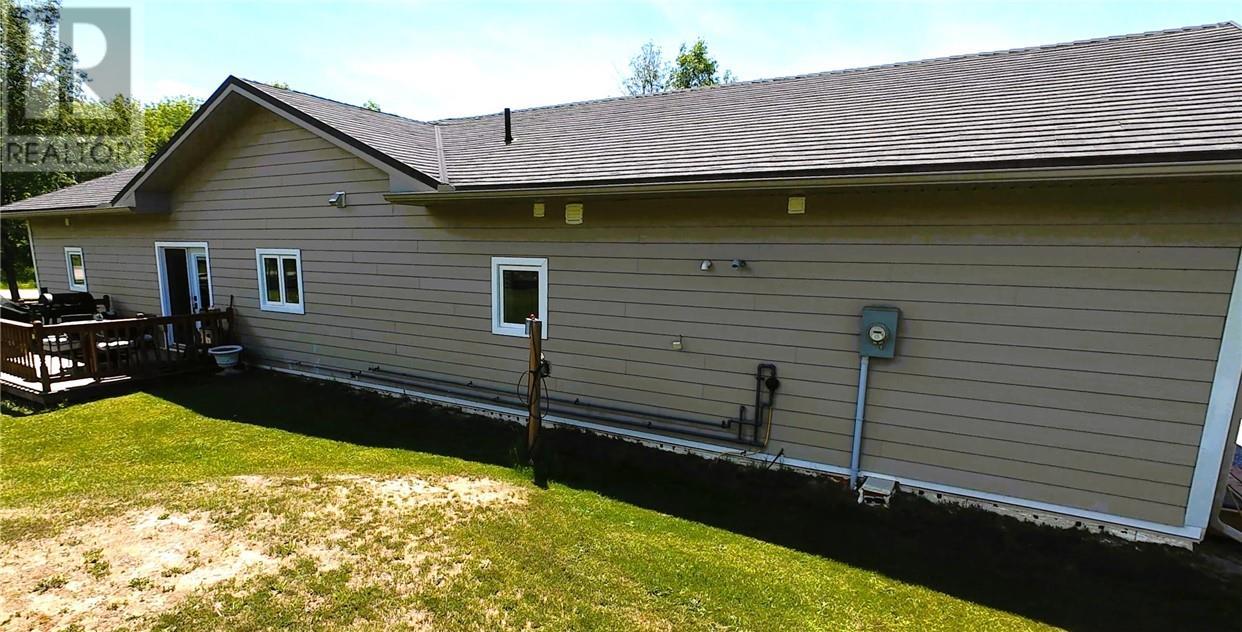 14 Maplewood Trail, Kagawong, ON - Outdoor With Exterior