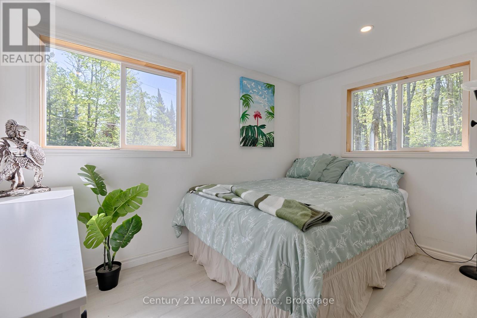593 Inglis Road, Greater Madawaska, ON - Indoor Photo Showing Bedroom