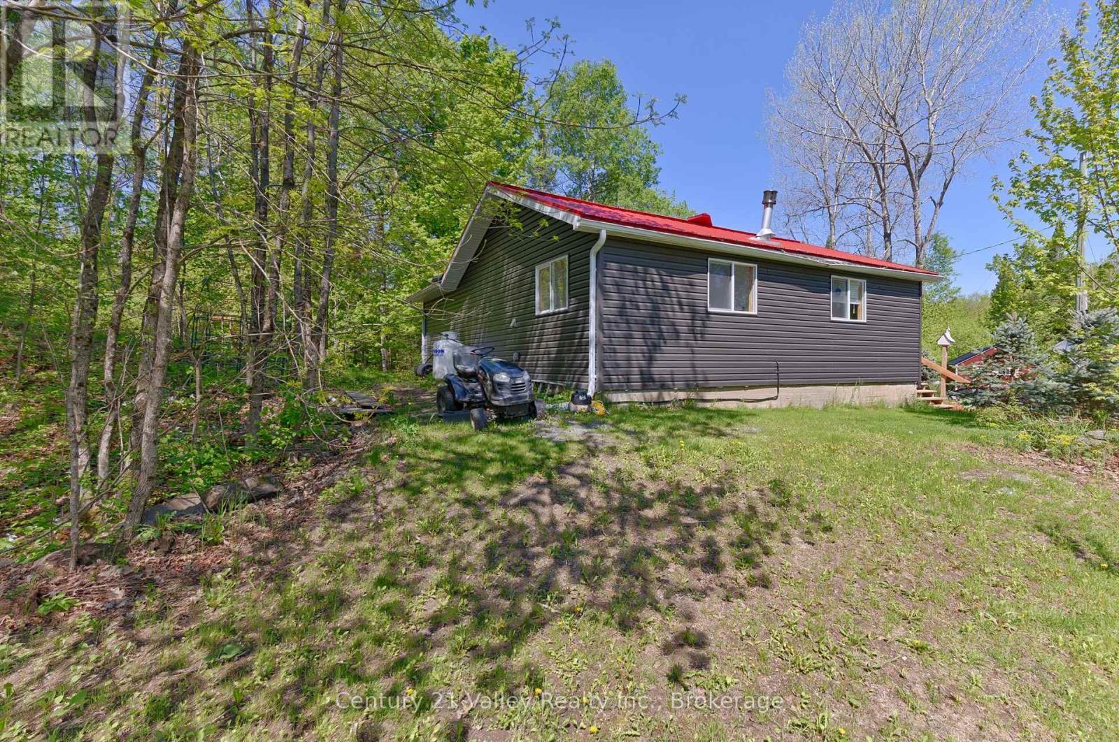593 Inglis Road, Greater Madawaska, ON - Outdoor