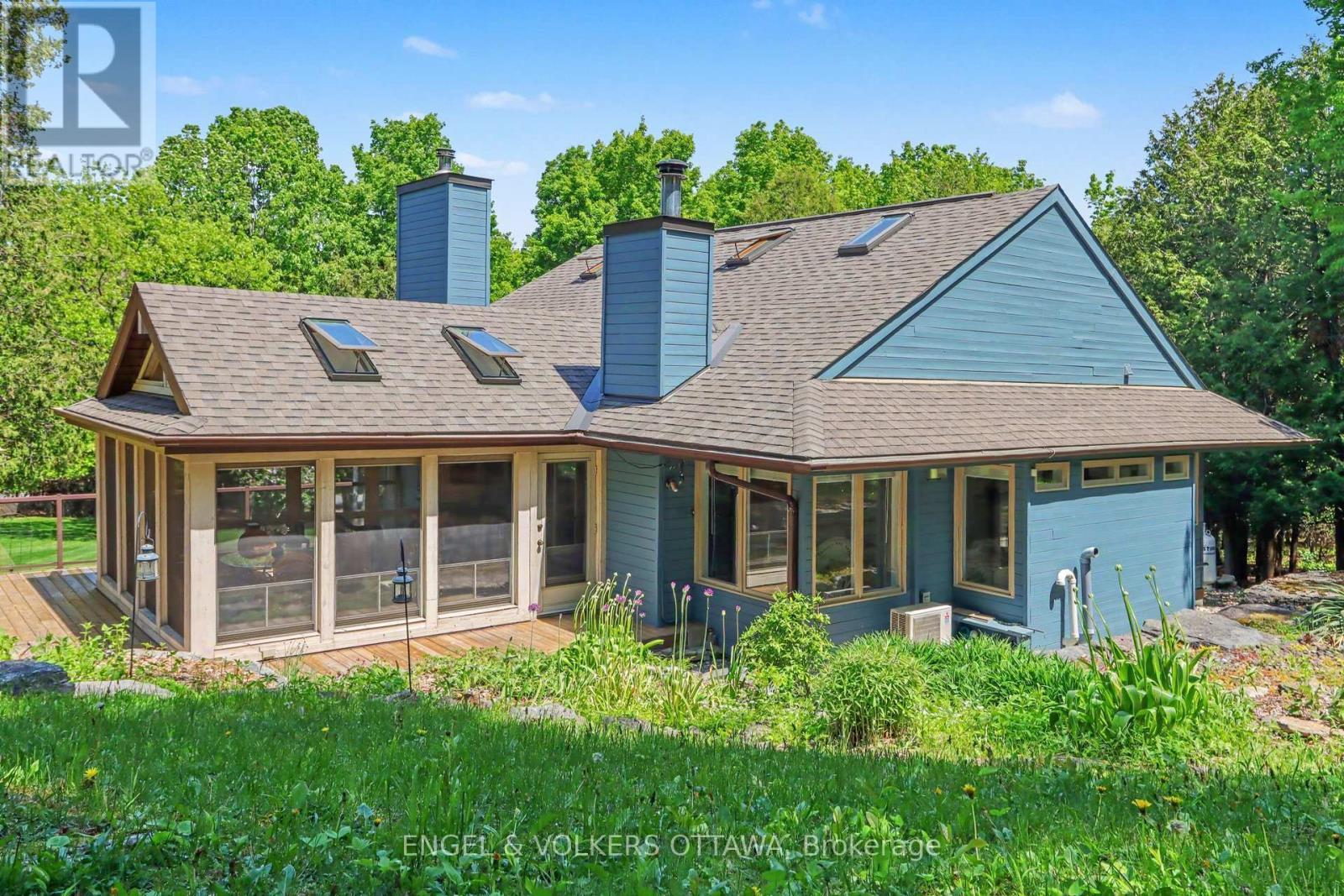 4637 Northwoods Drive, Ottawa, ON - Outdoor
