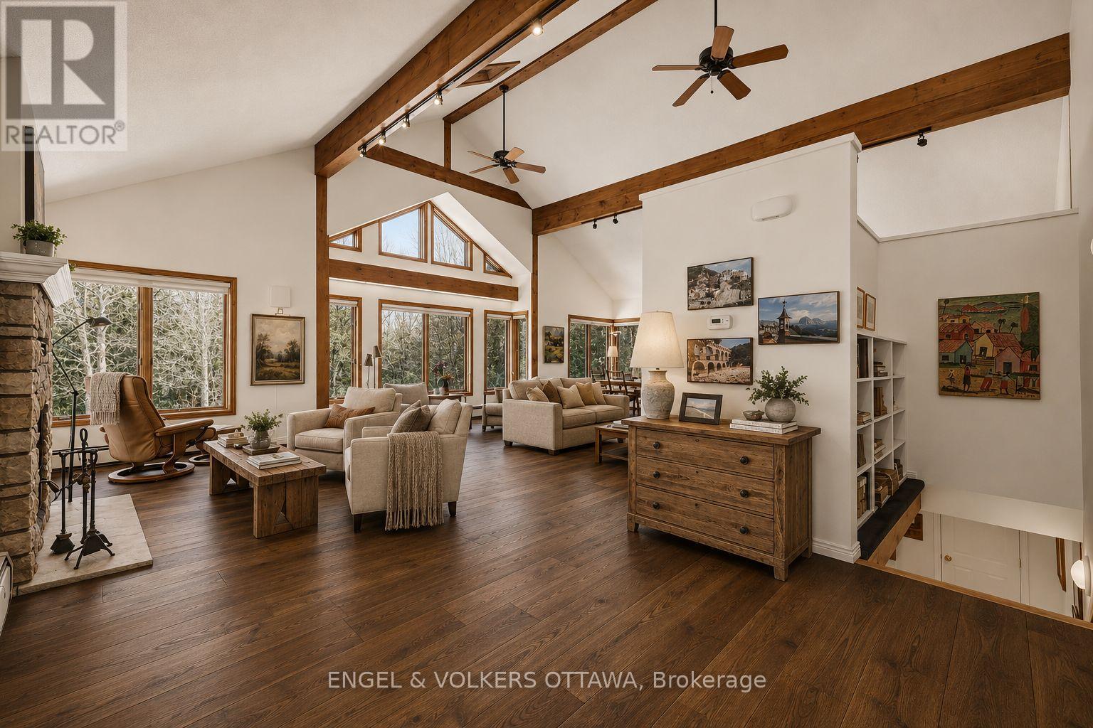Virtually staged with hardwood (estimate on file) - 4637 Northwoods Drive, Ottawa, ON - Indoor