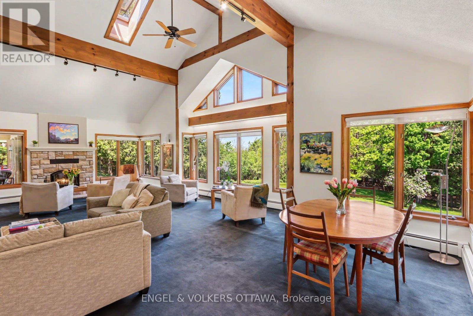 4637 Northwoods Drive, Ottawa, ON - Indoor