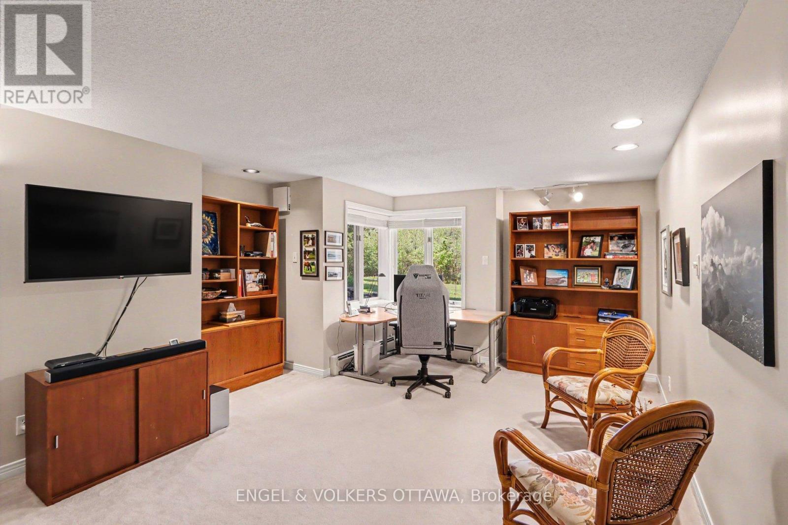 4637 Northwoods Drive, Ottawa, ON - Indoor