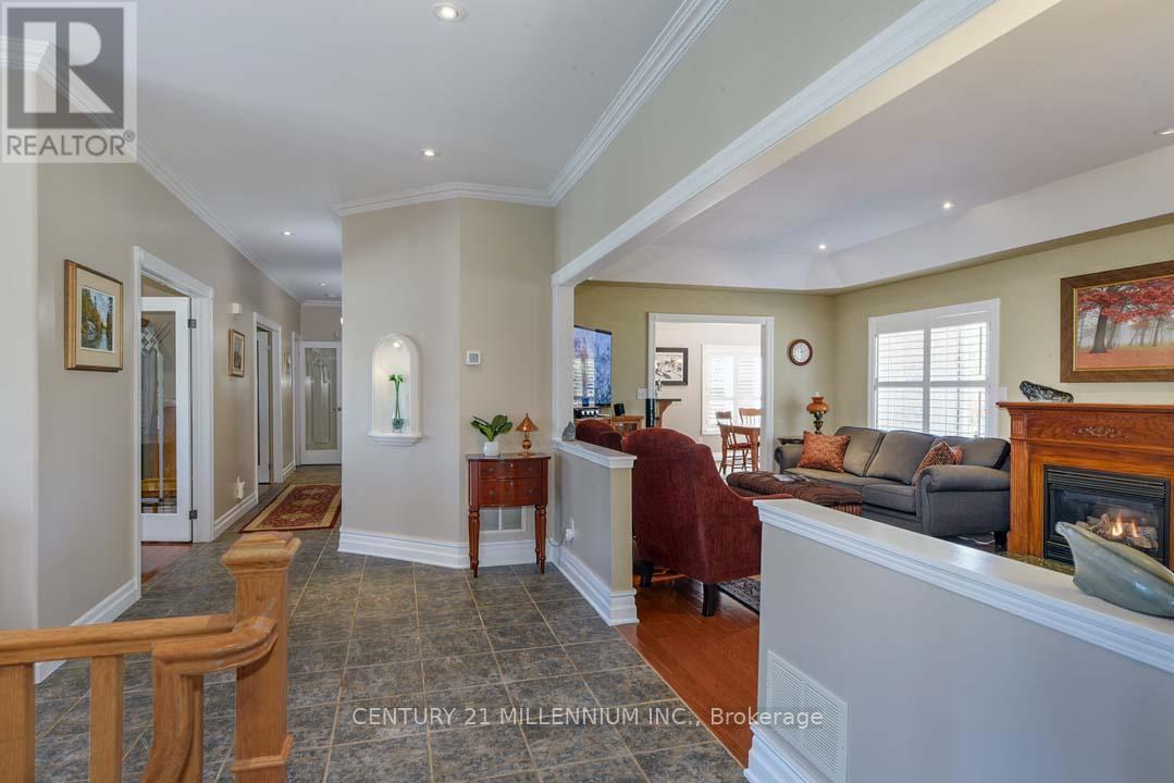 8 Castlewood Court, Caledon, ON - Indoor With Fireplace