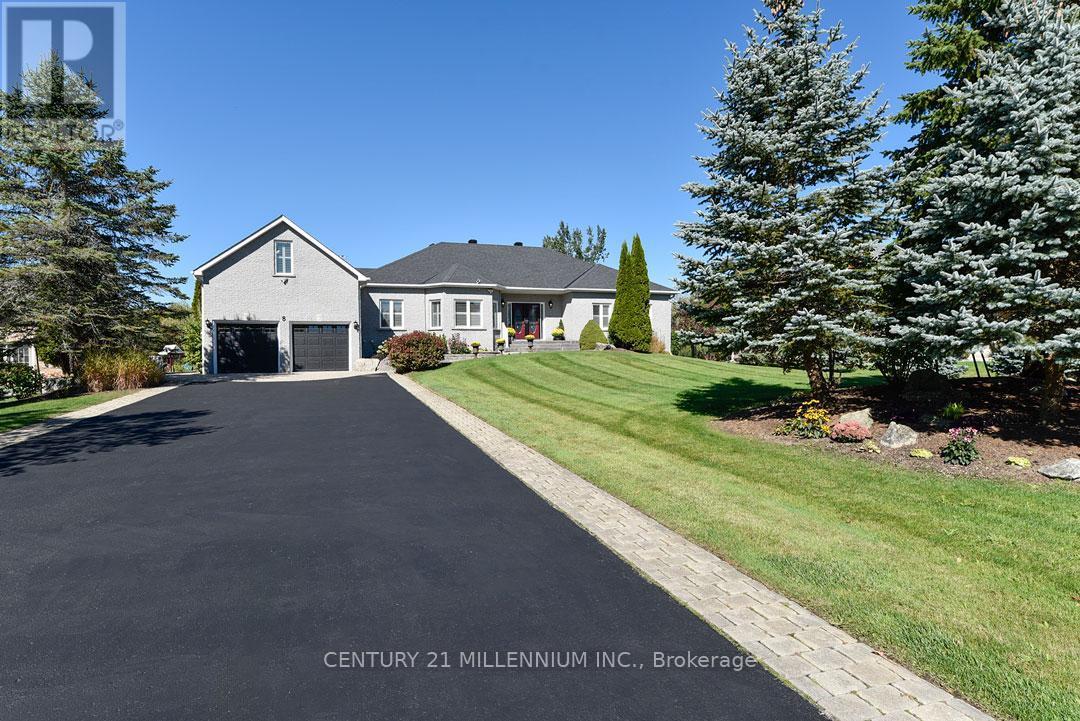 8 Castlewood Court, Caledon, ON - Outdoor