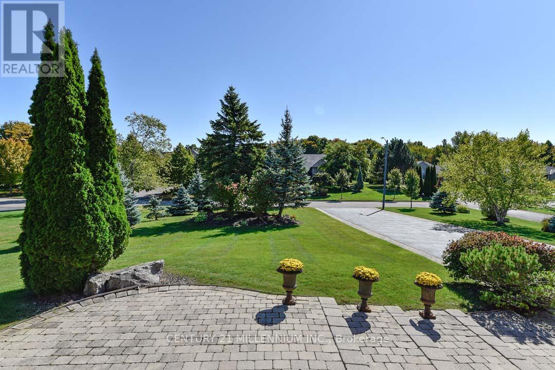 8 Castlewood Court, Caledon, ON - Outdoor
