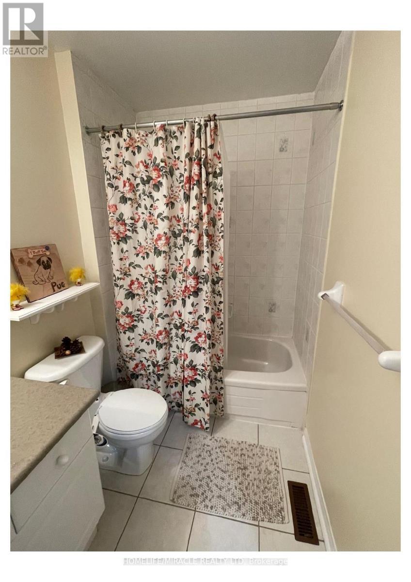 55 Secord Crescent, Brampton, ON - Indoor Photo Showing Bathroom