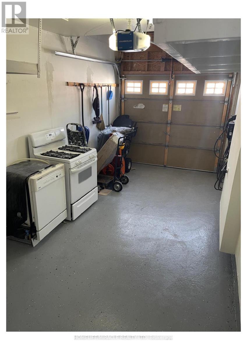 55 Secord Crescent, Brampton, ON - Indoor Photo Showing Garage