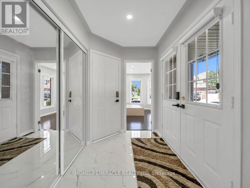 55 Secord Crescent, Brampton, ON - Indoor Photo Showing Other Room
