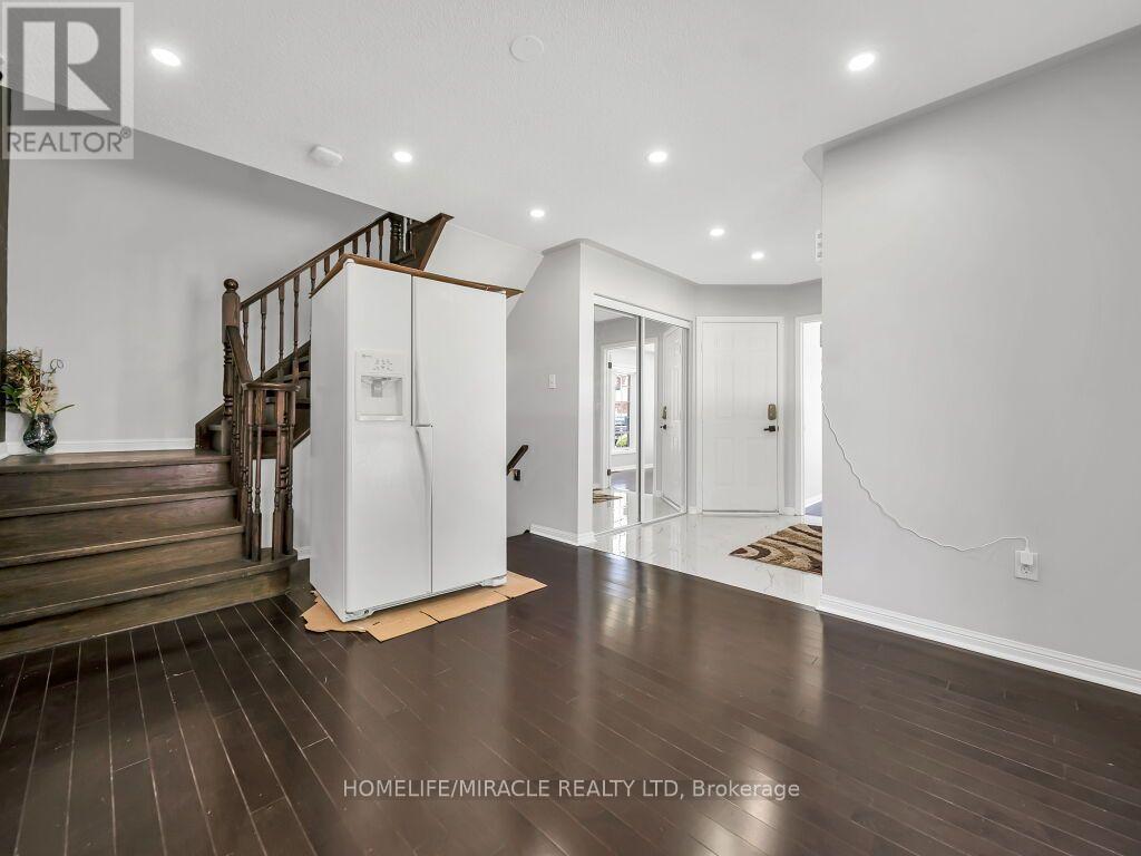 55 Secord Crescent, Brampton, ON - Indoor Photo Showing Other Room