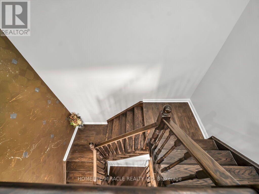 55 Secord Crescent, Brampton, ON - Indoor Photo Showing Other Room