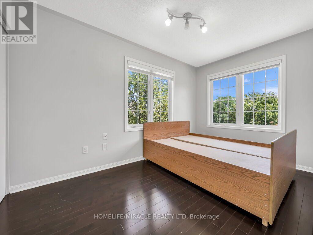 55 Secord Crescent, Brampton, ON - Indoor Photo Showing Bedroom