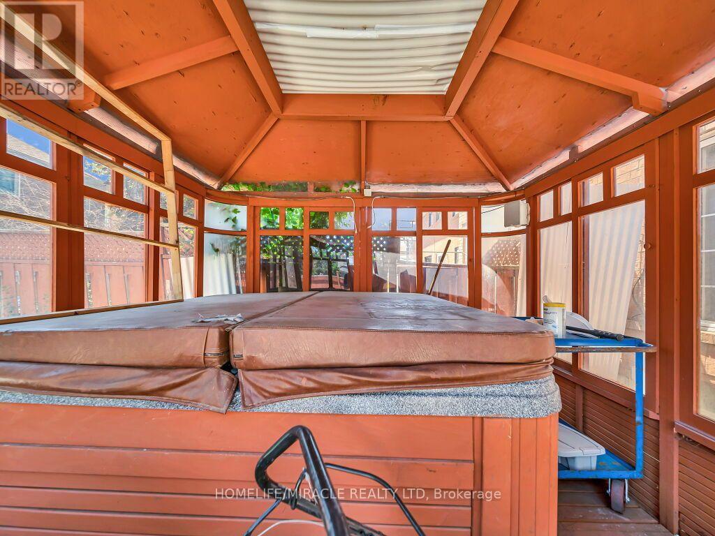 55 Secord Crescent, Brampton, ON - Indoor Photo Showing Other Room