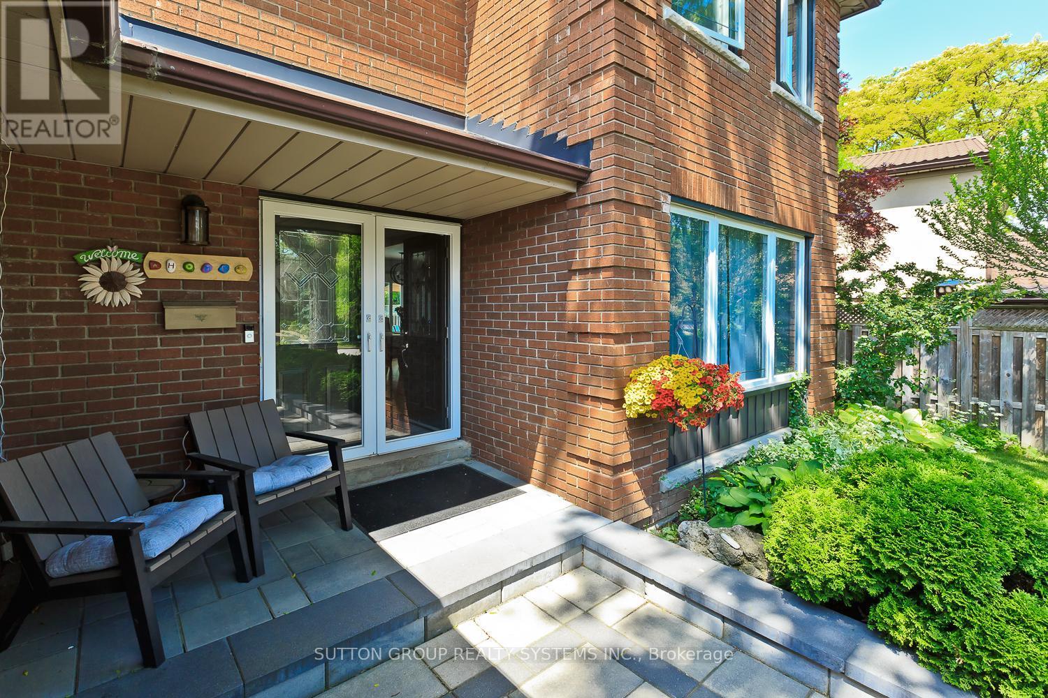 6686 Barrisdale Drive, Mississauga, ON