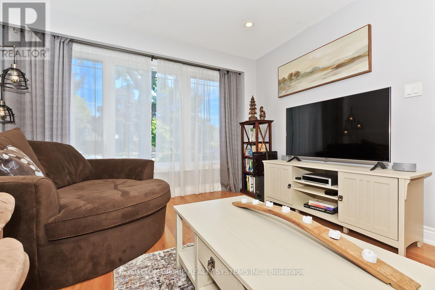 6686 Barrisdale Drive, Mississauga, ON