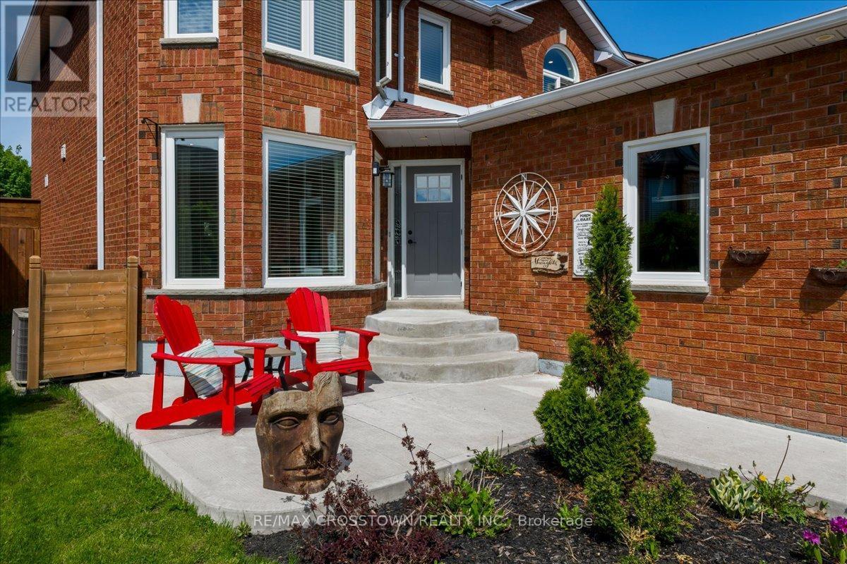 92 Golden Meadow Road, Barrie, ON - Outdoor