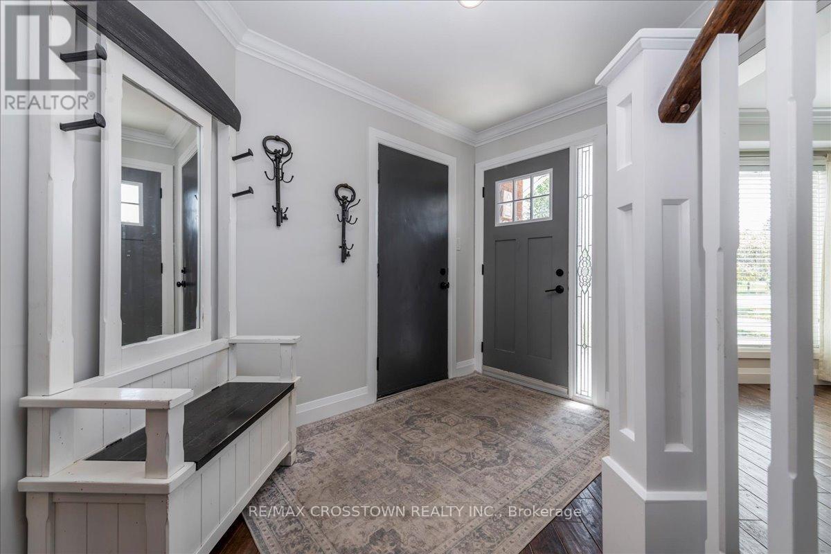 92 Golden Meadow Road, Barrie, ON - Indoor Photo Showing Other Room