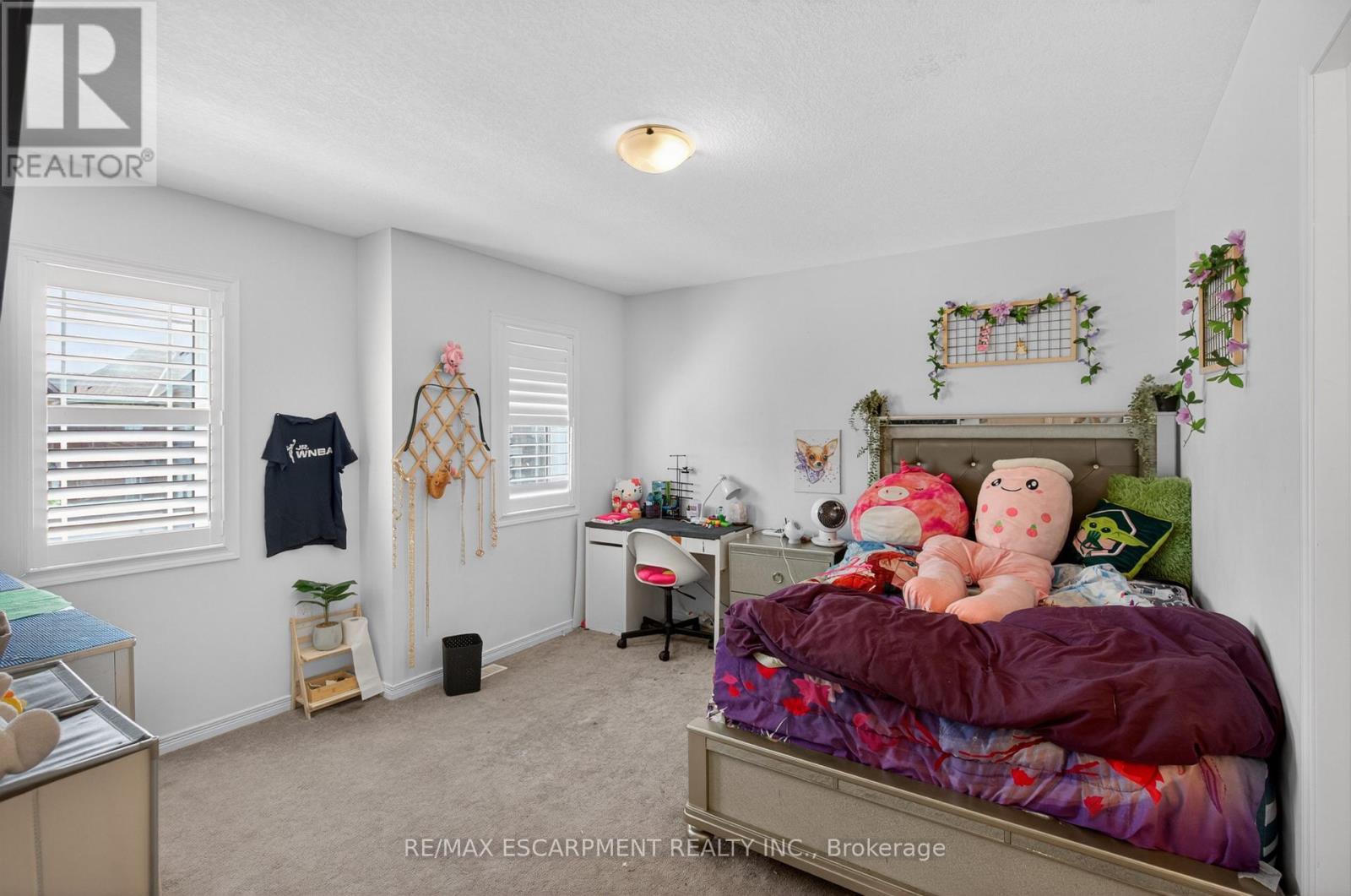 9 Fleming Crescent, Haldimand, ON - Indoor Photo Showing Bedroom