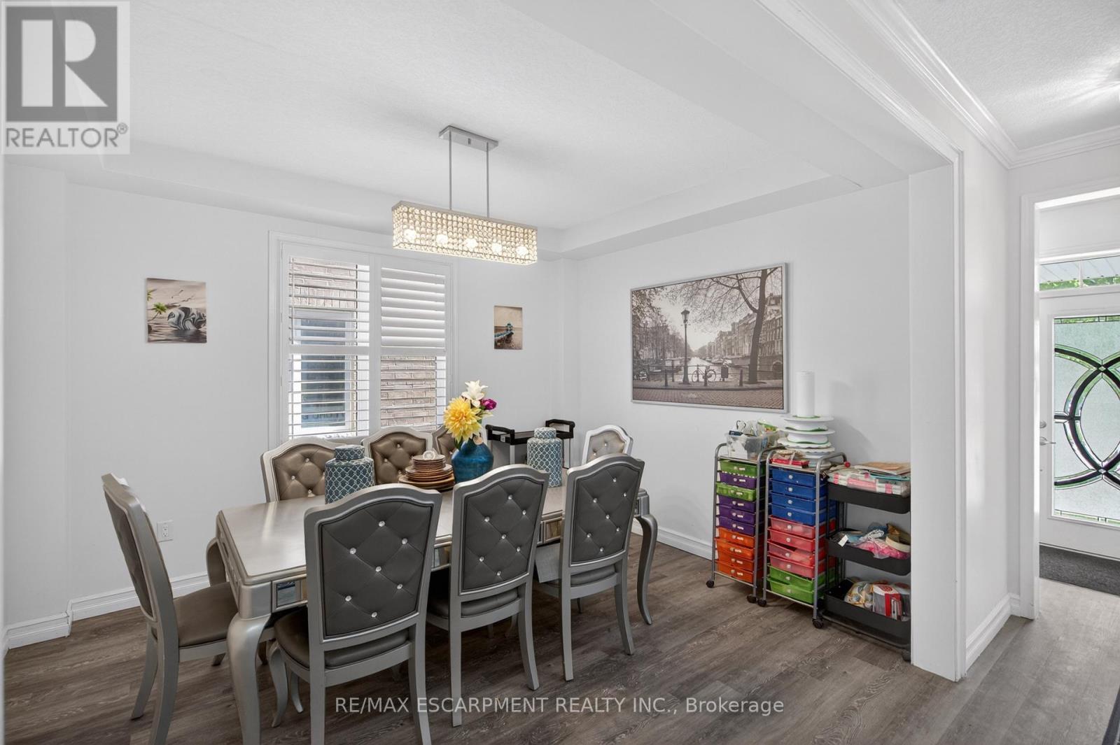 9 Fleming Crescent, Haldimand, ON - Indoor Photo Showing Dining Room