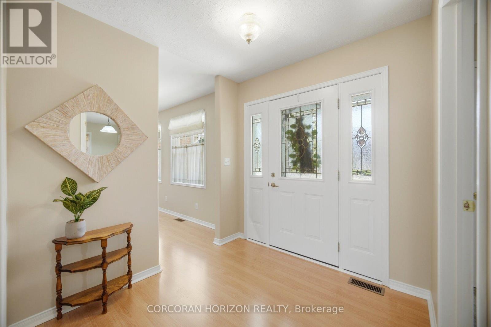 Front foyer - 71 Grayview Drive, Grey Highlands, ON - Indoor Photo Showing Other Room