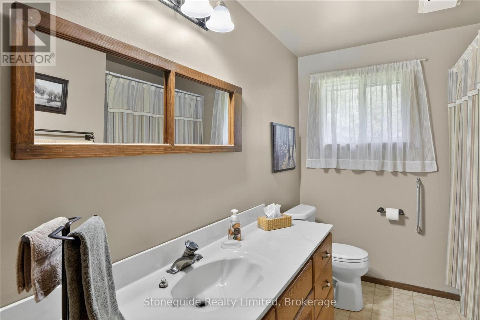 3786 Hwy 28 Highway, Douro-Dummer, ON - Indoor Photo Showing Bathroom