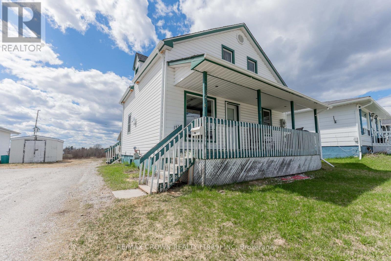 32 Frontenac Crescent, Kapuskasing, ON - Outdoor With Deck Patio Veranda