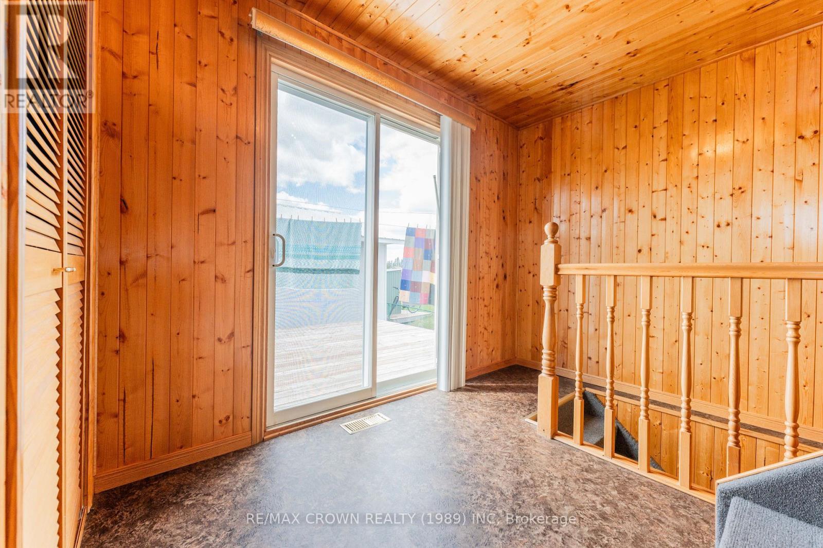 32 Frontenac Crescent, Kapuskasing, ON - Indoor Photo Showing Other Room