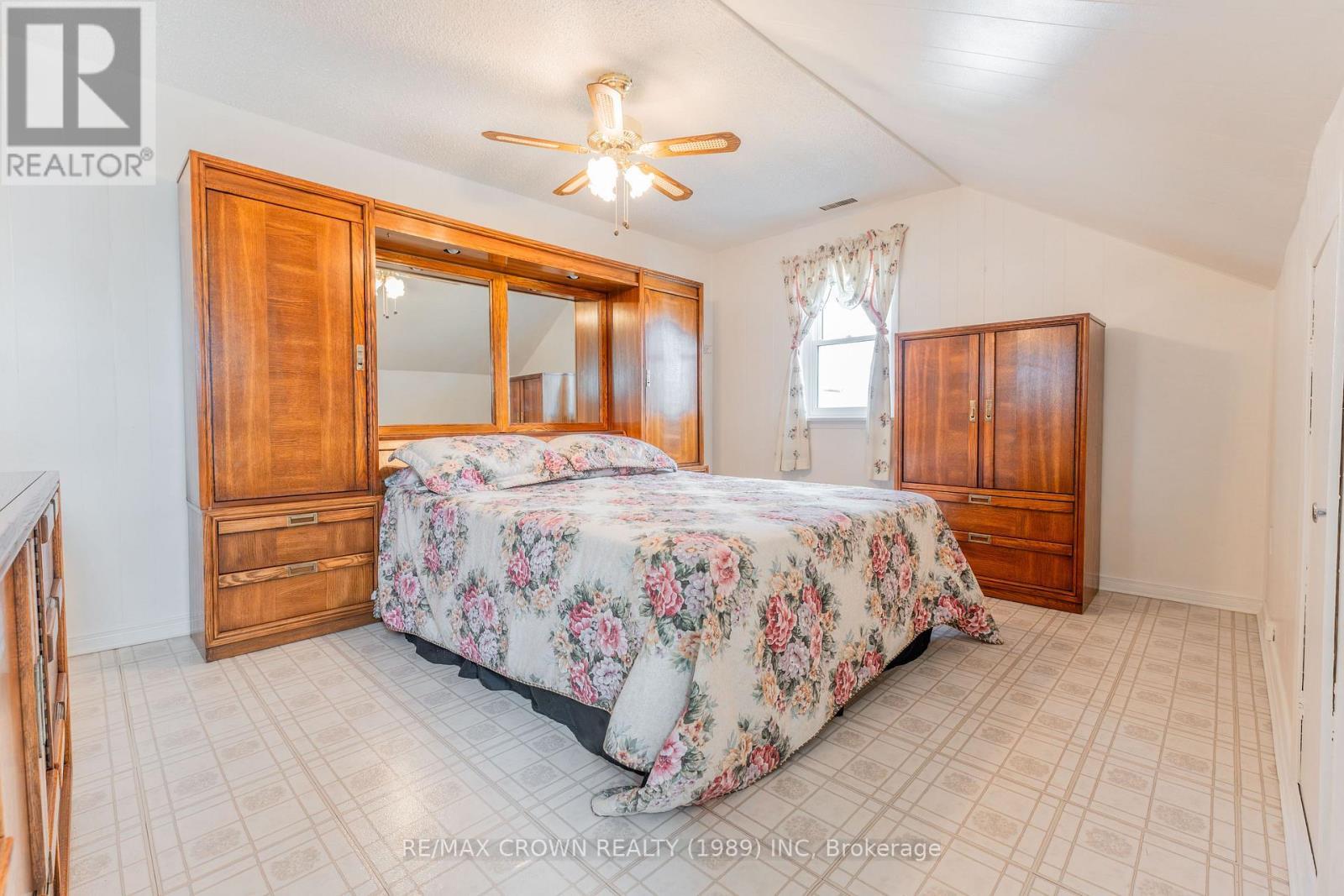 32 Frontenac Crescent, Kapuskasing, ON - Indoor Photo Showing Bedroom