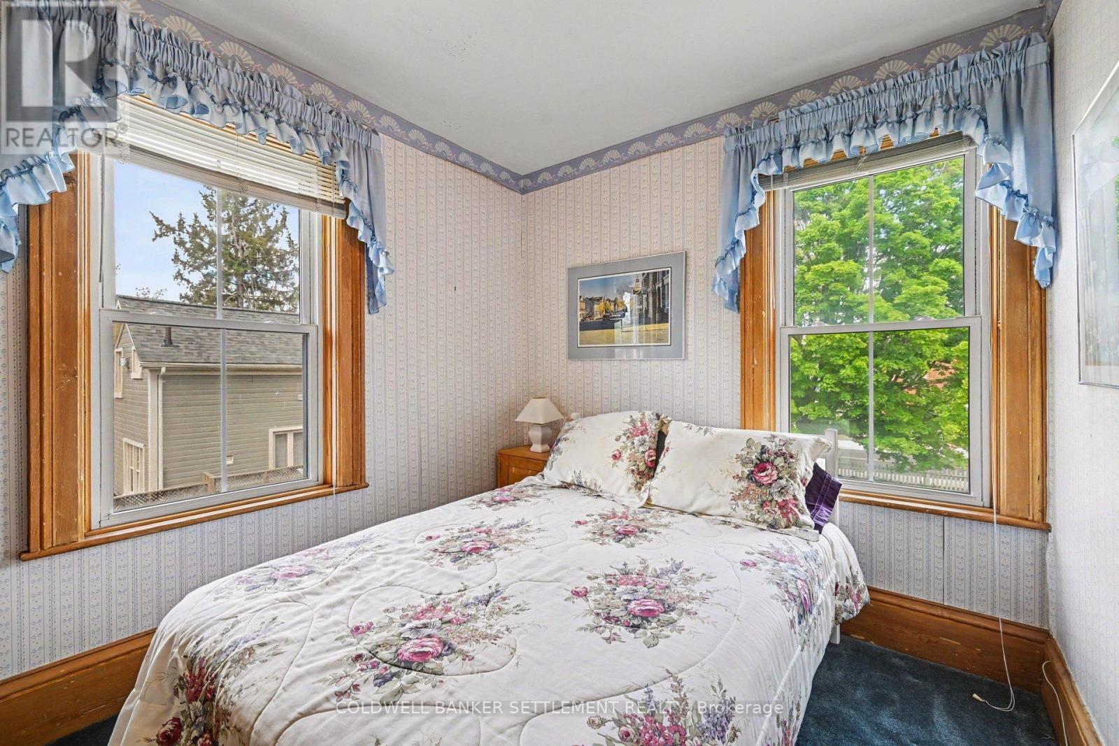 56 Drummond Street E, Perth, ON - Indoor Photo Showing Bedroom