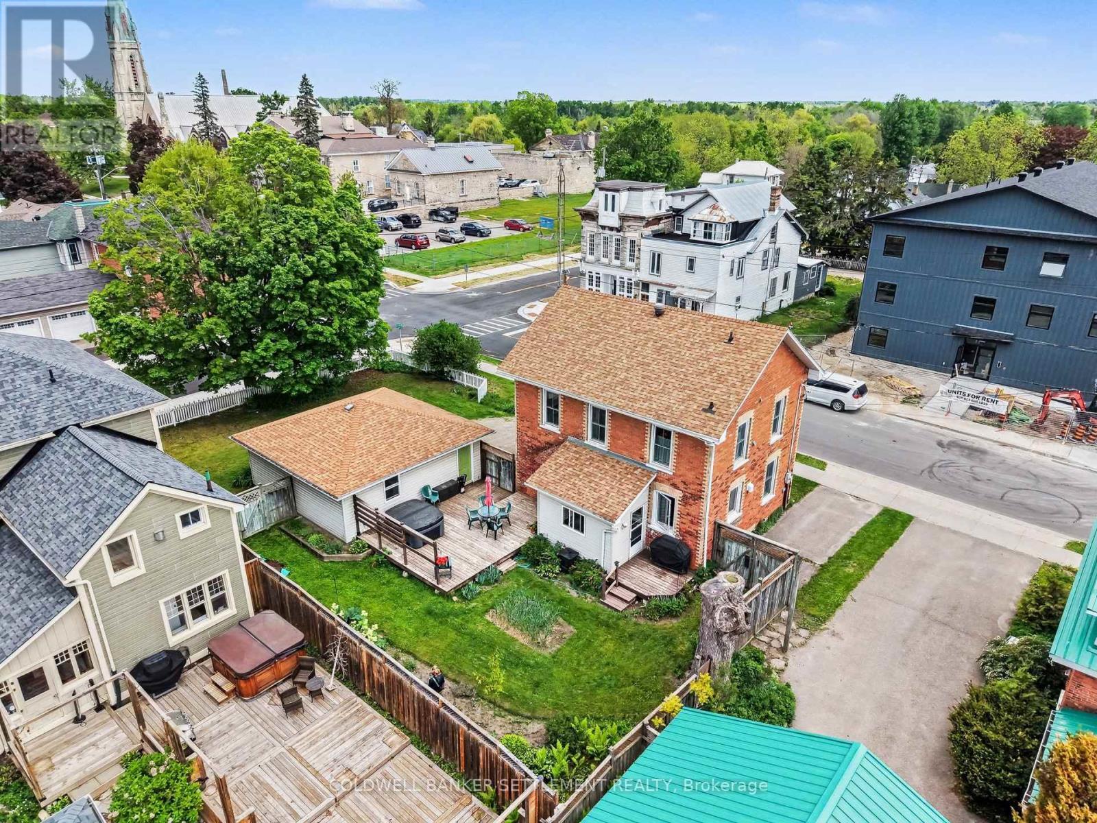 56 Drummond Street E, Perth, ON - Outdoor With Deck Patio Veranda