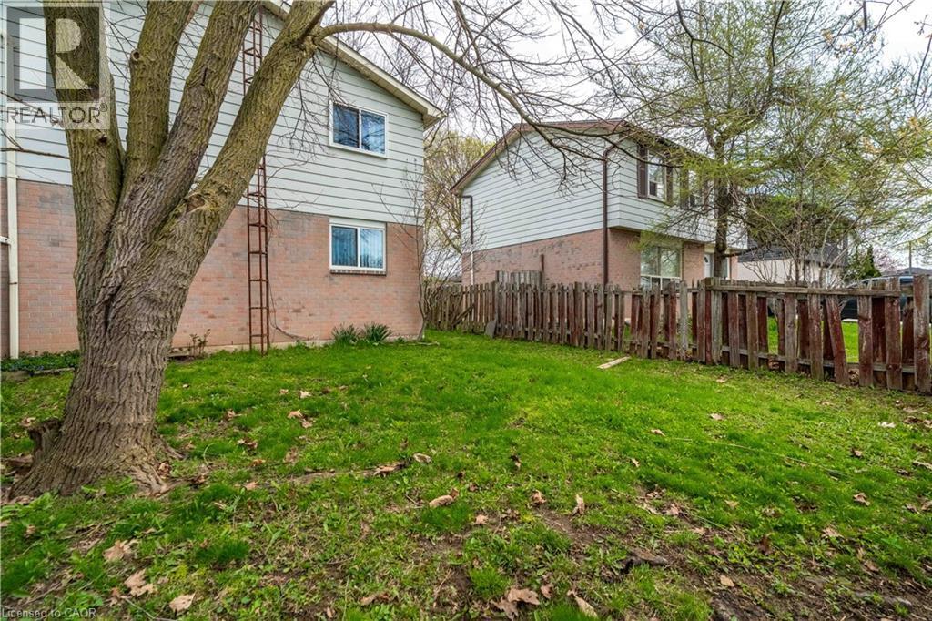 519 Brigadoon Drive, Hamilton, ON - Outdoor