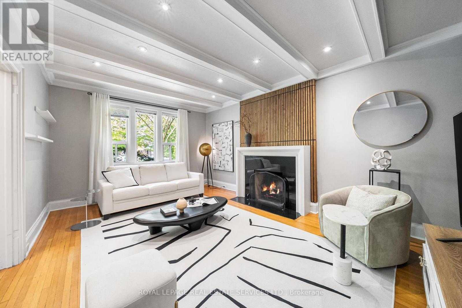 202 Dinnick Crescent, Toronto, ON