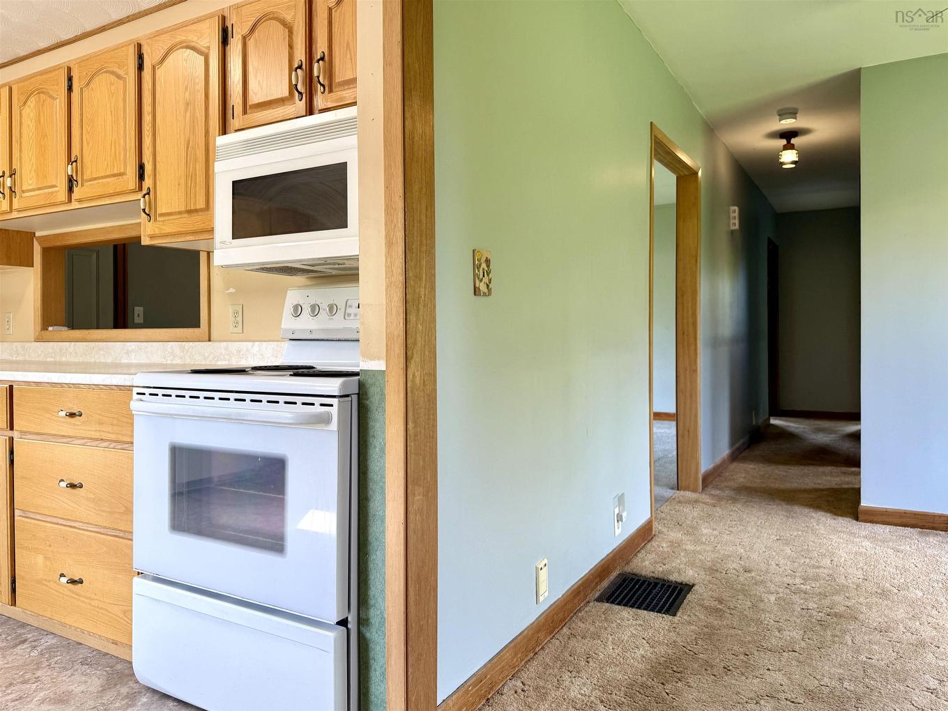 897 6 Highway, East Amherst, NS