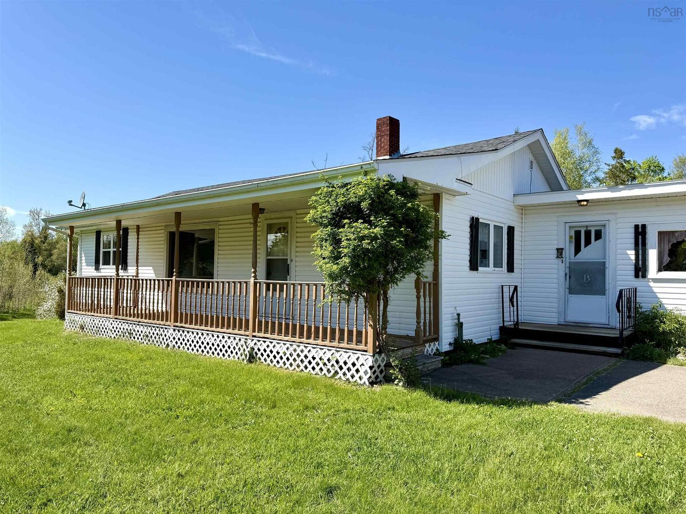 897 6 Highway, East Amherst, NS